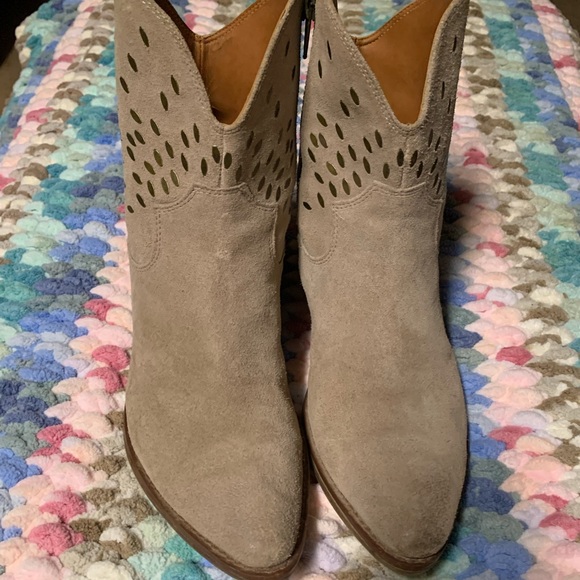 Western style ankle boot - Picture 3 of 5